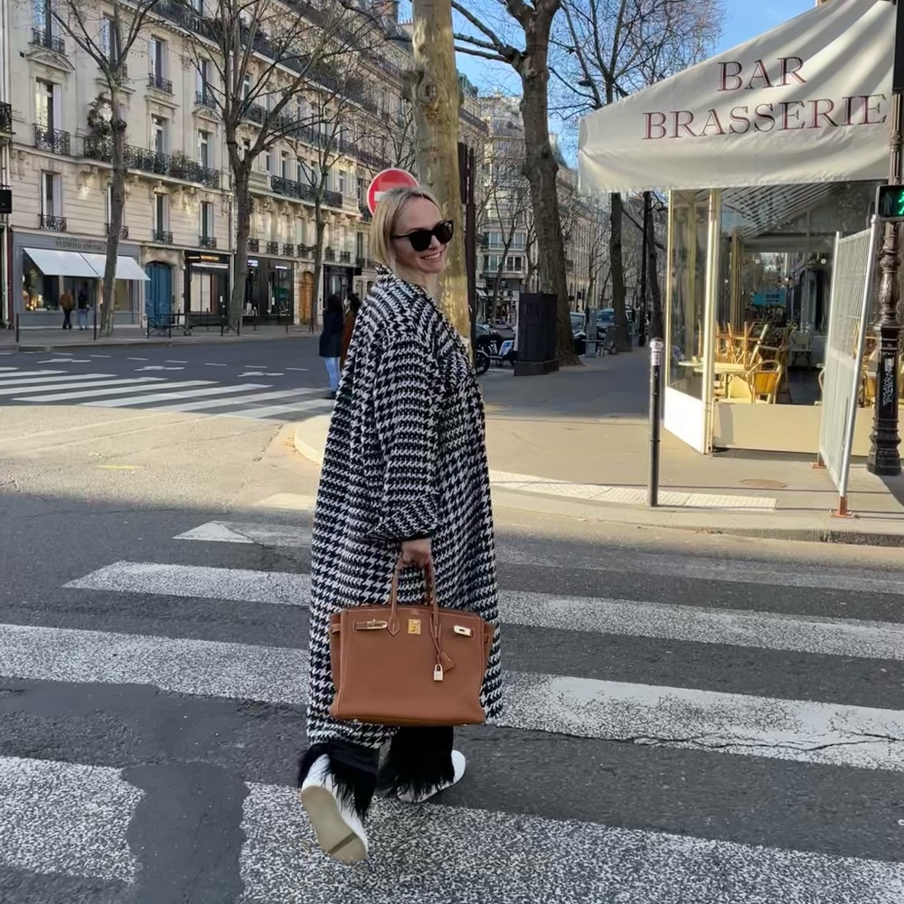 Meet your Posher, Anastasia